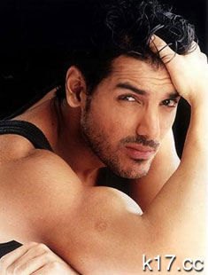 Լǲ John Abraham