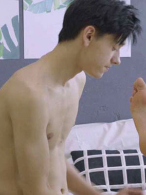 His Long Twink Cock Goes Deep